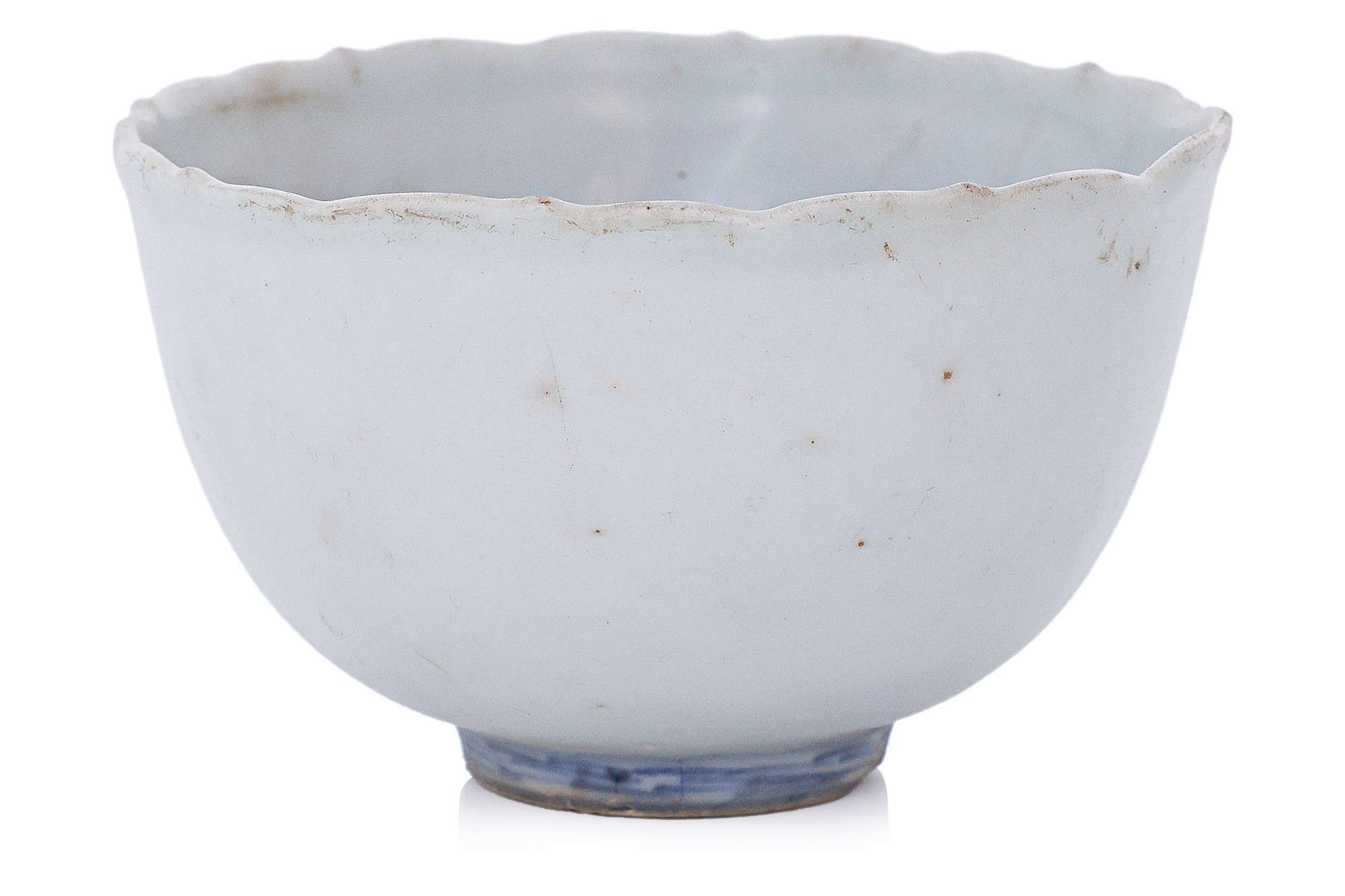 A BLUE AND WHITE ANHUA DECORATED TEA BOWL