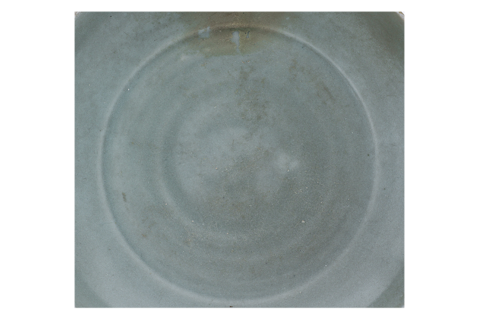 A LONGQUAN CELADON LOTUS DISH - Image 2 of 4