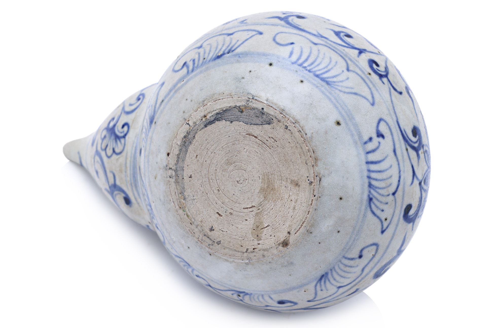 A SMALL VIETNAMESE BLUE AND WHITE KENDI - Image 4 of 4