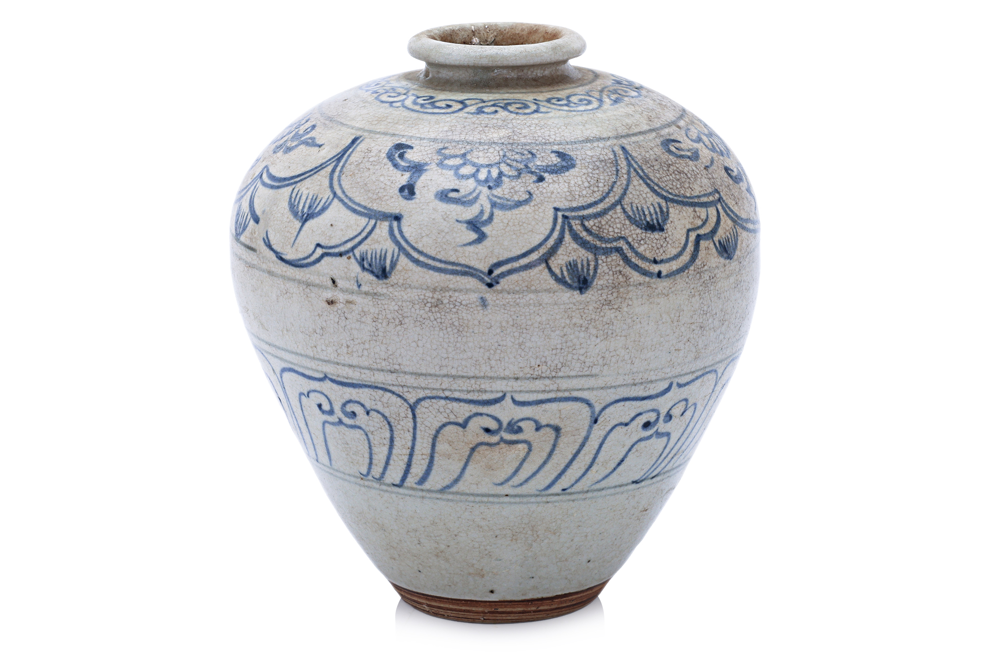 A VIETNAMESE BLUE AND WHITE JAR