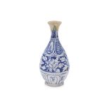 A VIETNAMESE BLUE AND WHITE PEAR SHAPED BOTTLE VASE