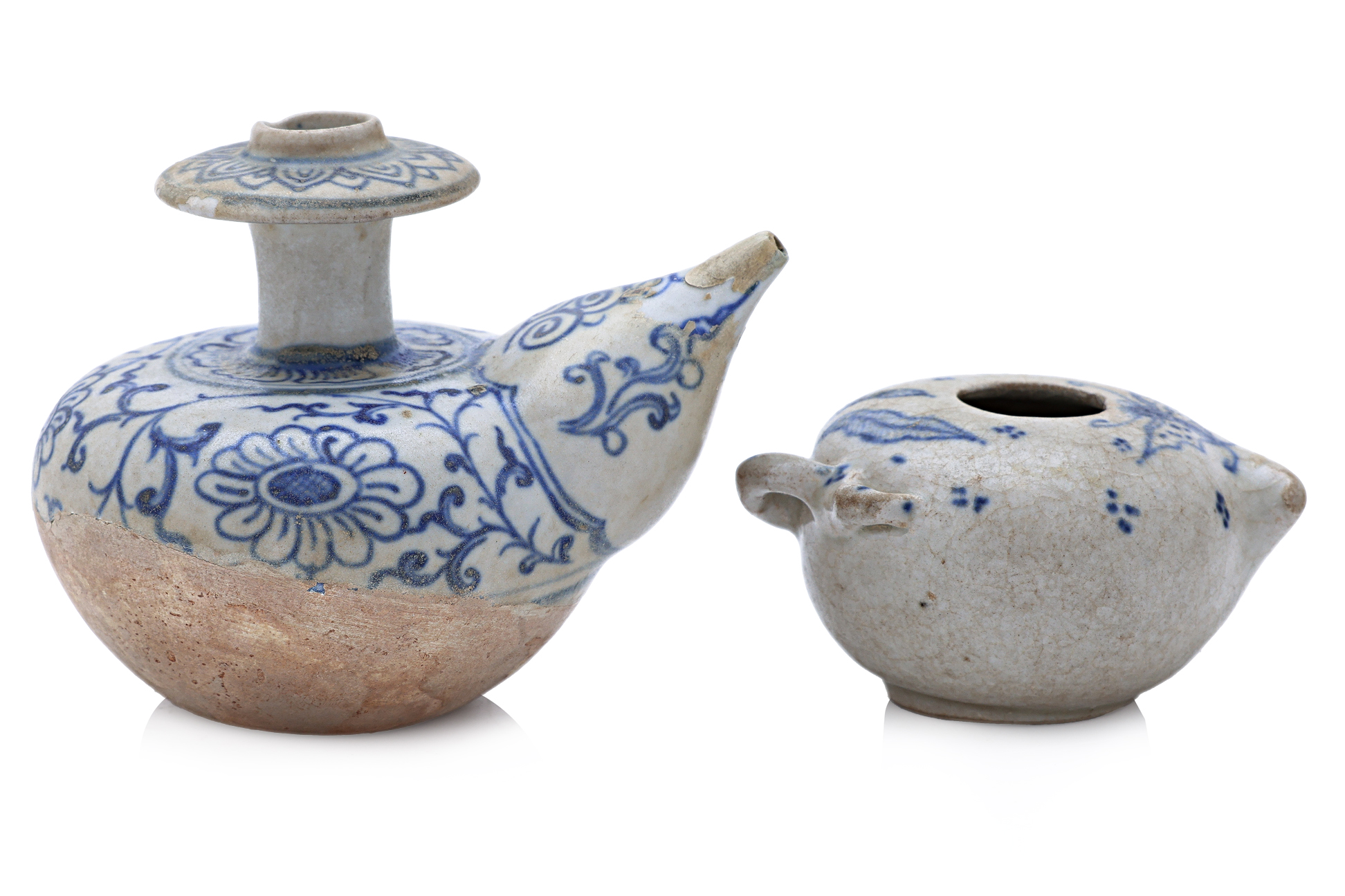 A VIETNAMESE MINIATURE KENDI AND A PEACH FORM WATER POT - Image 2 of 4