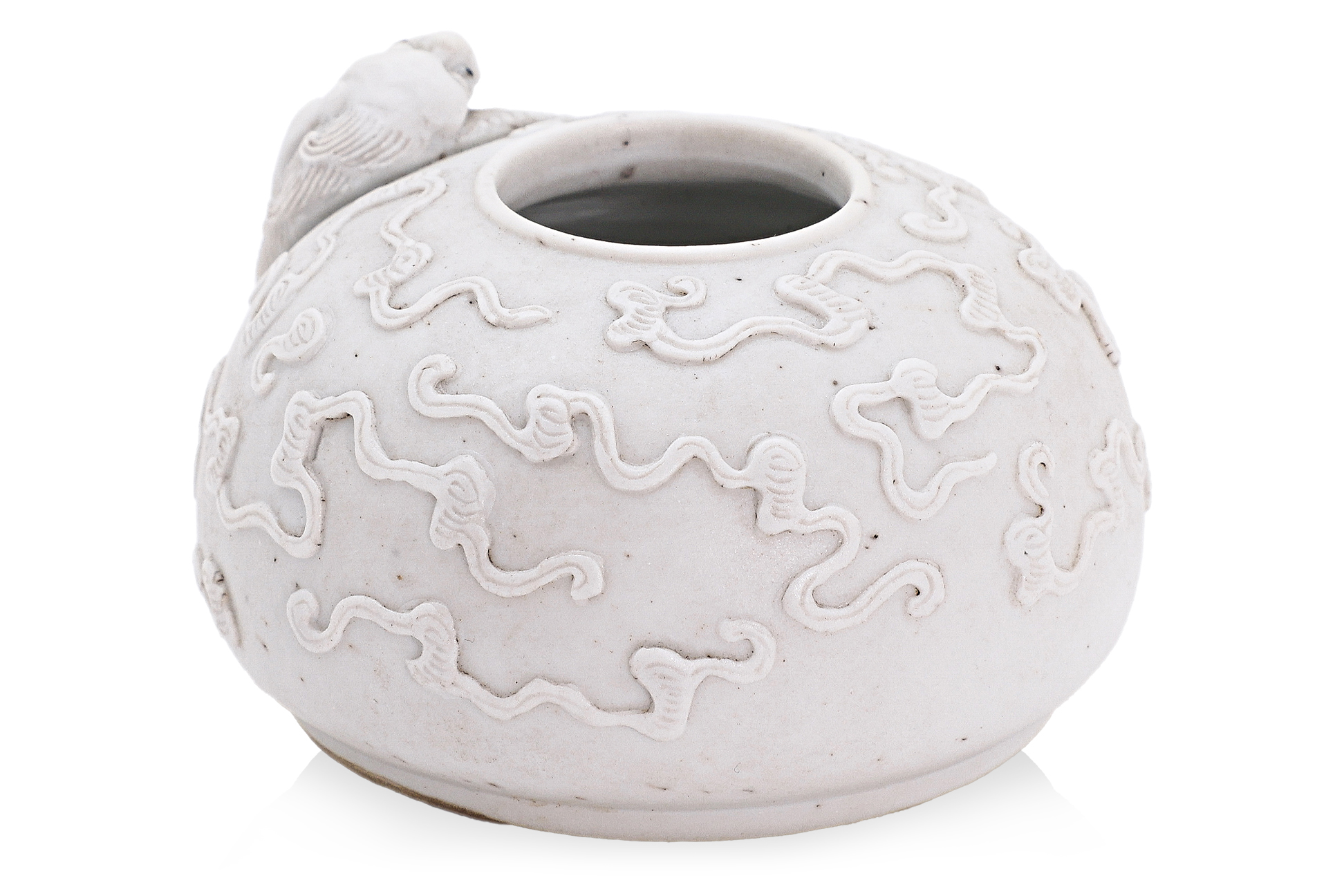 A CARVED BISCUIT PORCELAIN WATER POT - Image 4 of 6