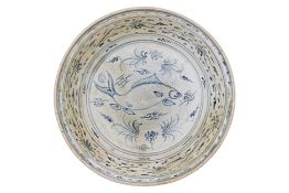 A LARGE VIETNAMESE BLUE AND WHITE CARP DISH