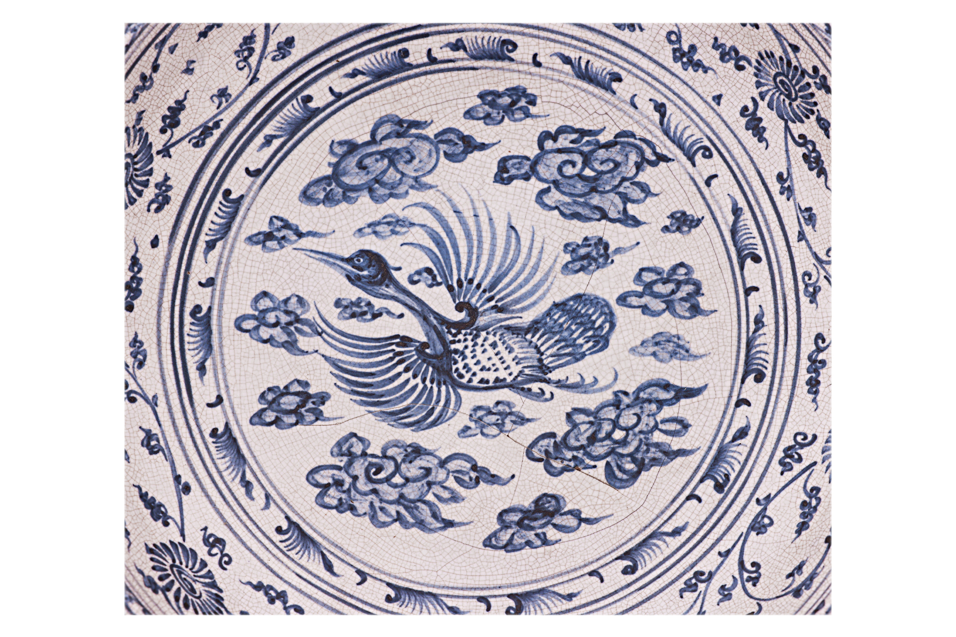A LARGE VIETNAMESE BLUE AND WHITE DISH WITH FLYING CRANE - Image 2 of 8