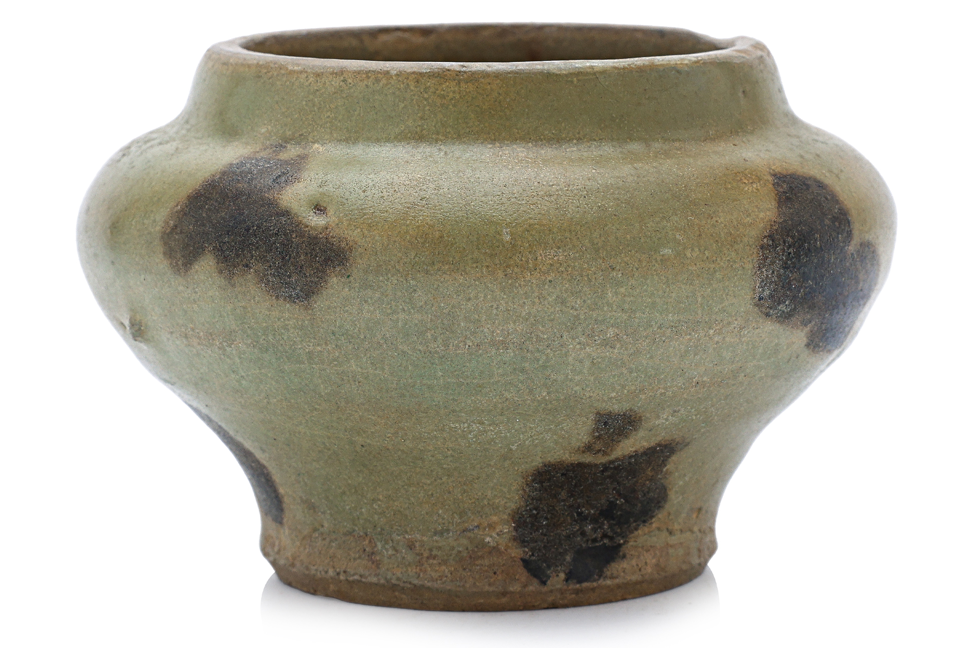 A SMALL IRON-SPOT CELADON JAR - Image 3 of 4