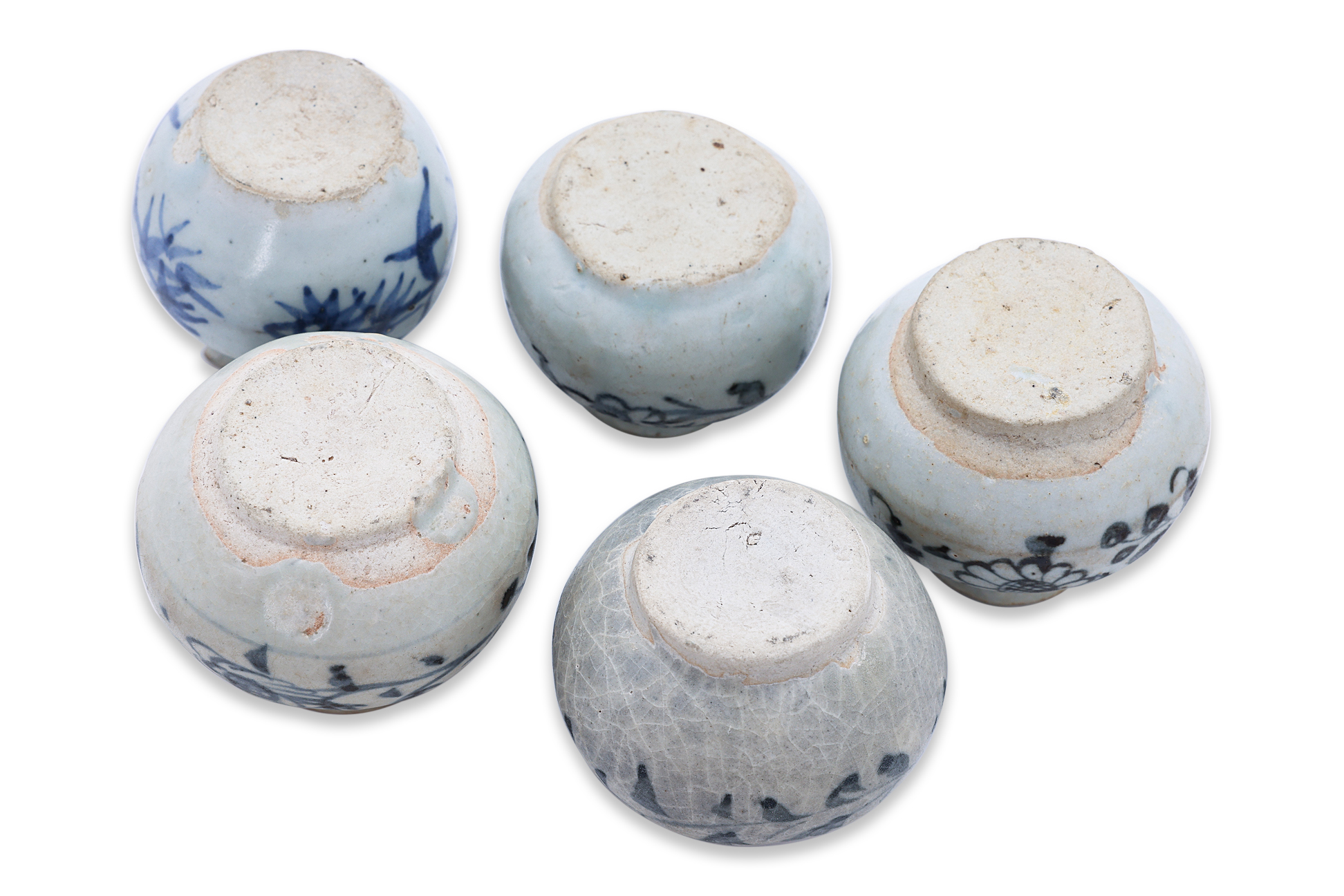 A GROUP OF FIVE BLUE AND WHITE PORCELAIN JARLETS - Image 3 of 15