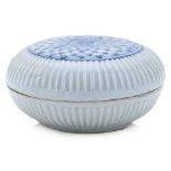 A BLUE AND WHITE PORCELAIN CIRCULAR BOX AND COVER