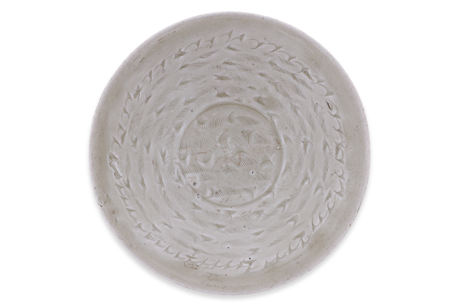 A COMBED QINGBAI SHALLOW BOWL