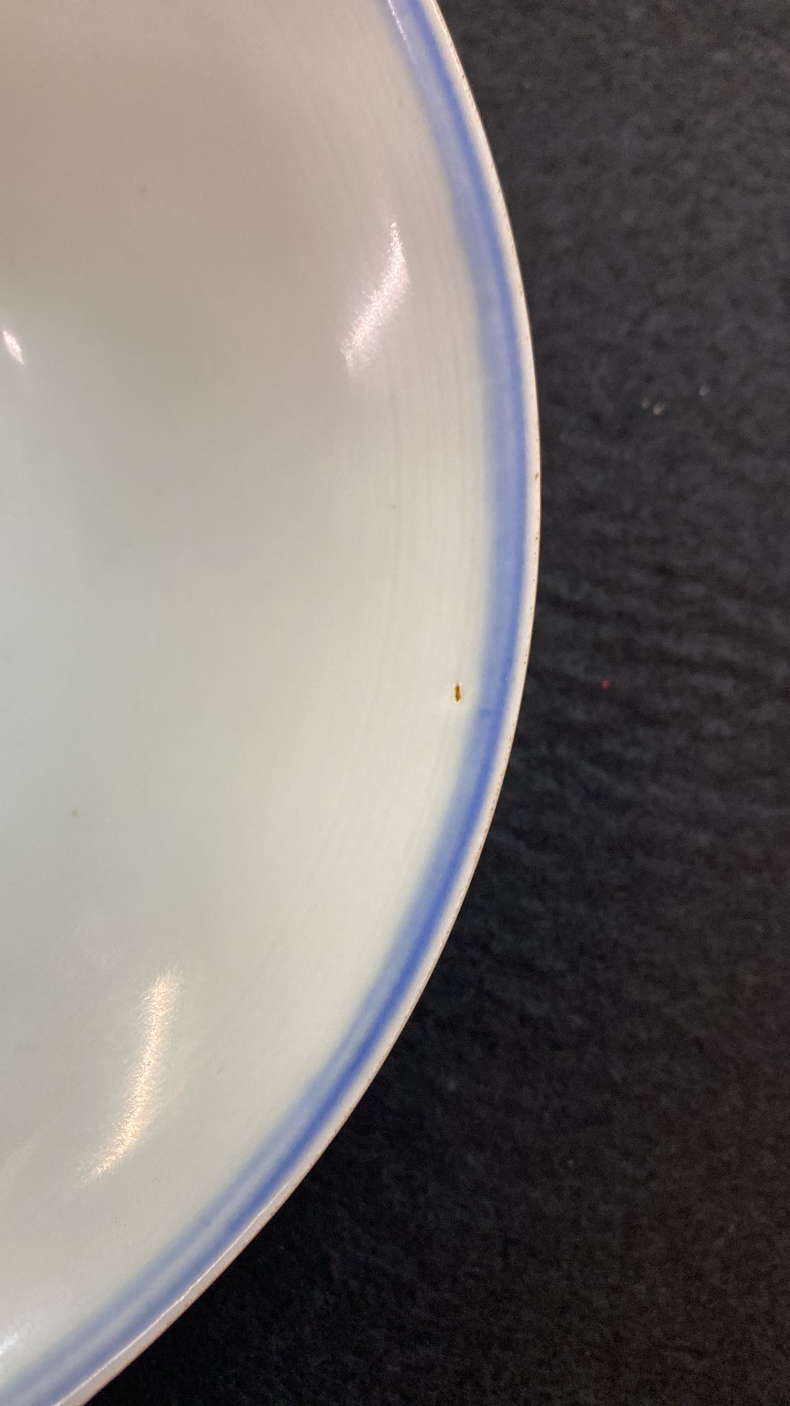 A BLUE AND WHITE BUDDHIST LION STEM BOWL - Image 9 of 17