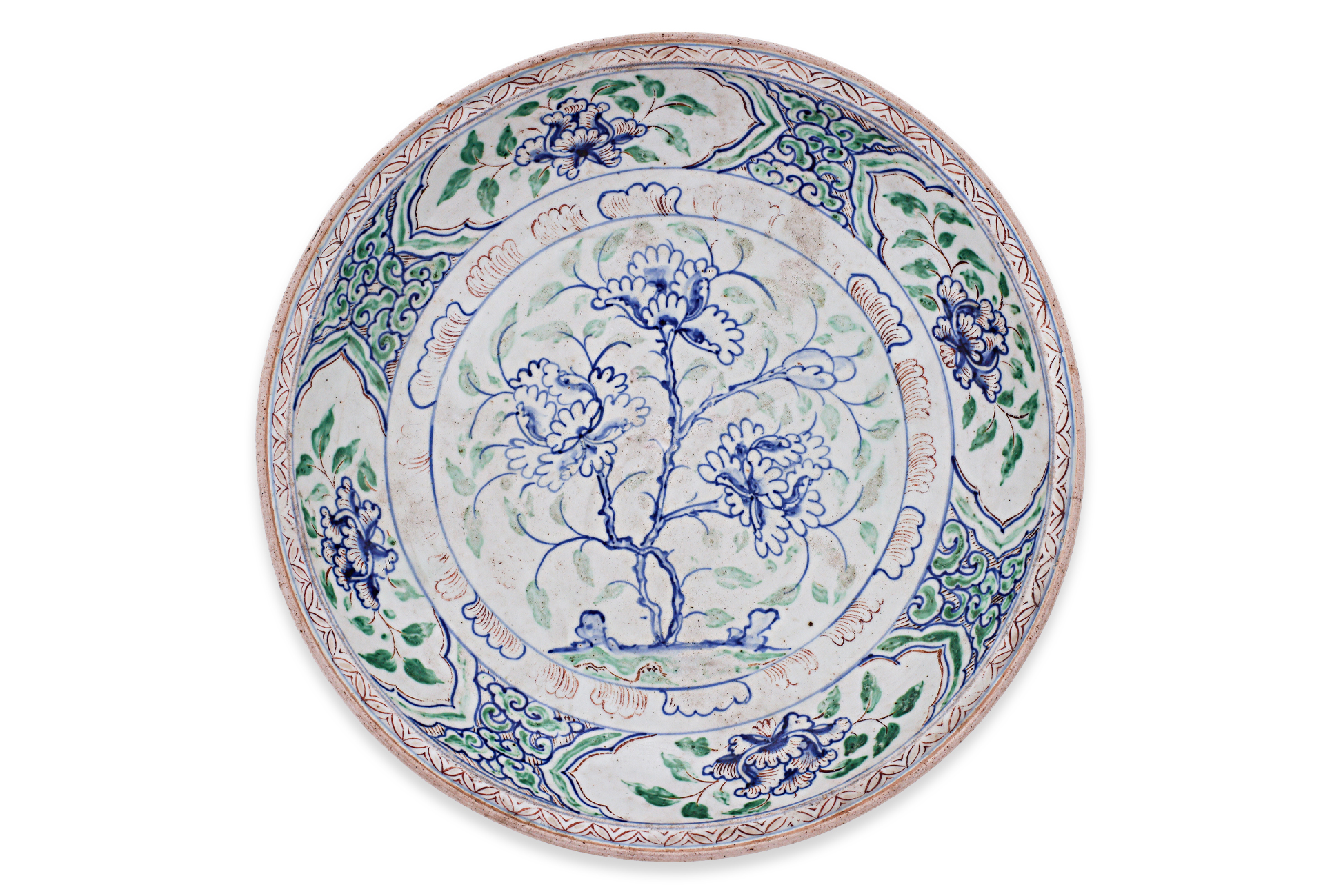 A LARGE VIETNAMESE POLYCHROME TREE PEONY DISH