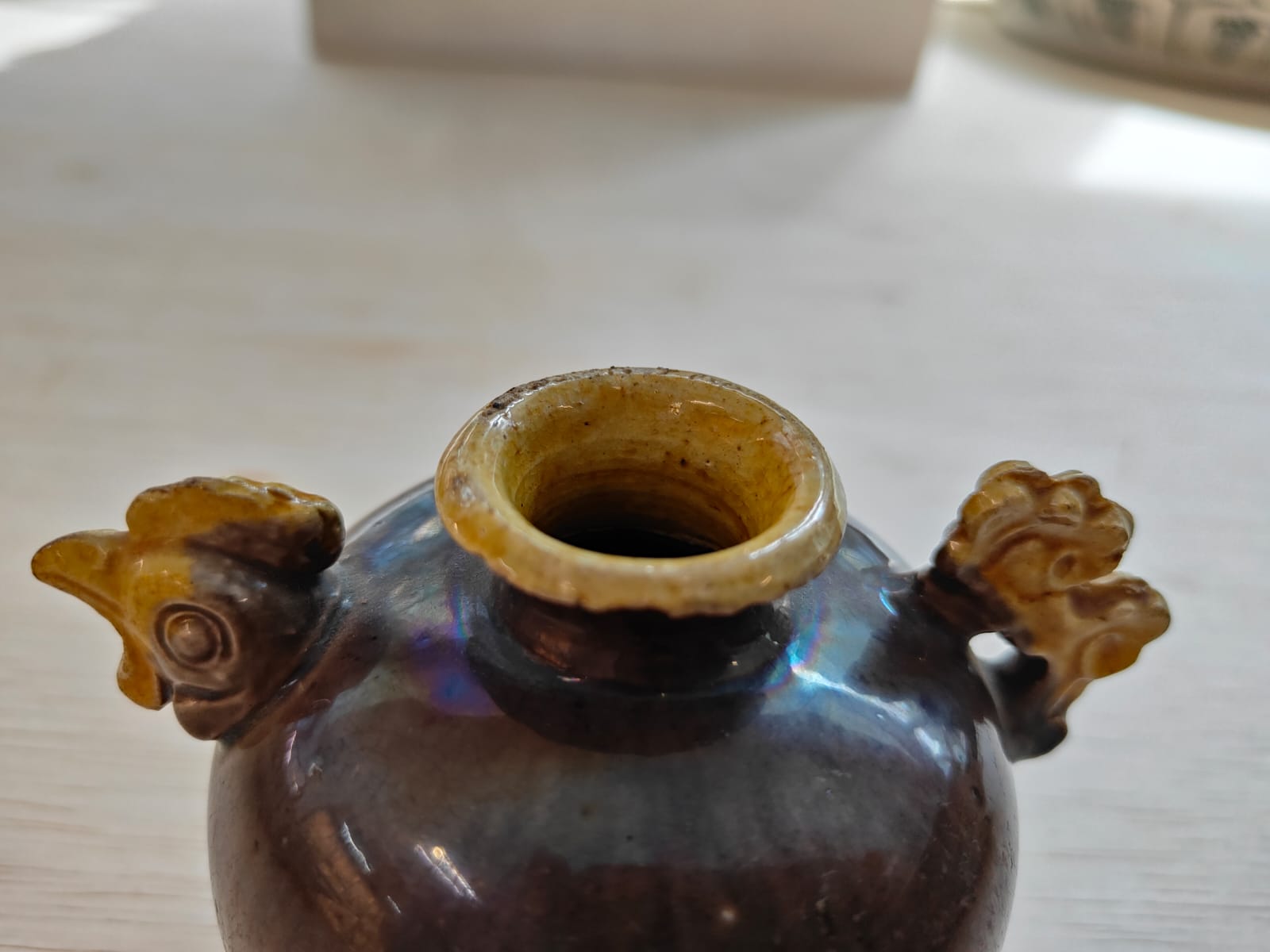 AN AUBERGINE AND YELLOW GLAZED CHICKEN WATER DROPPER - Image 10 of 10