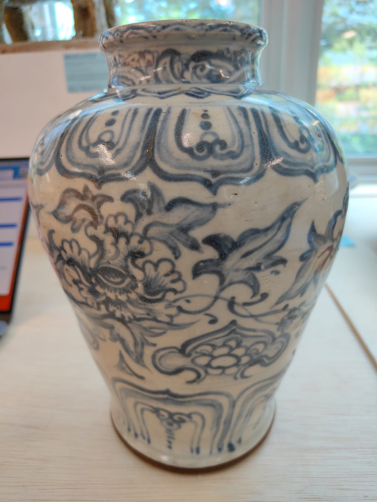 A LARGE VIETNAMESE BLUE AND WHITE BALUSTER JAR - Image 9 of 10