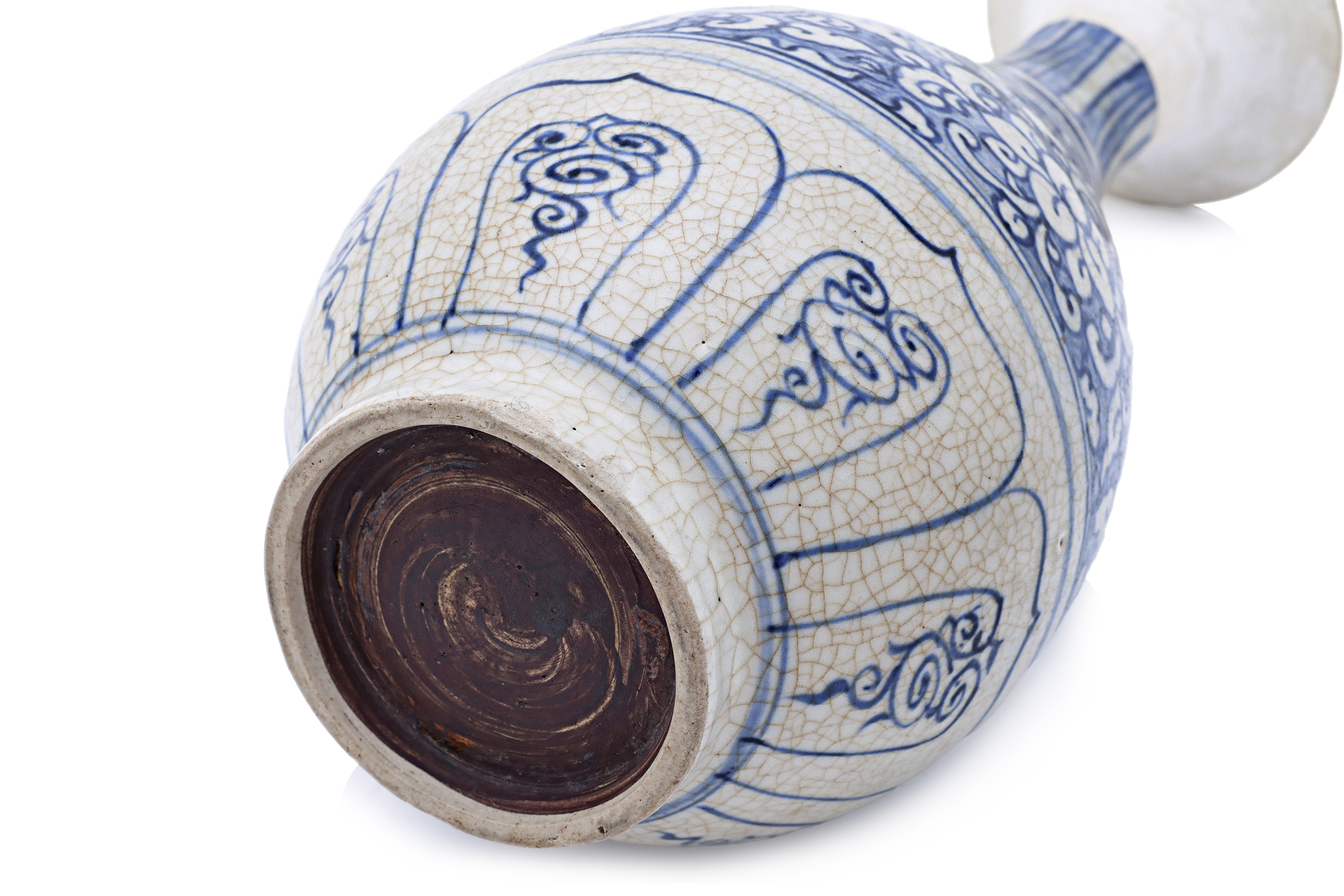 A VIETNAMESE BLUE AND WHITE PEAR SHAPED BOTTLE VASE - Image 2 of 3