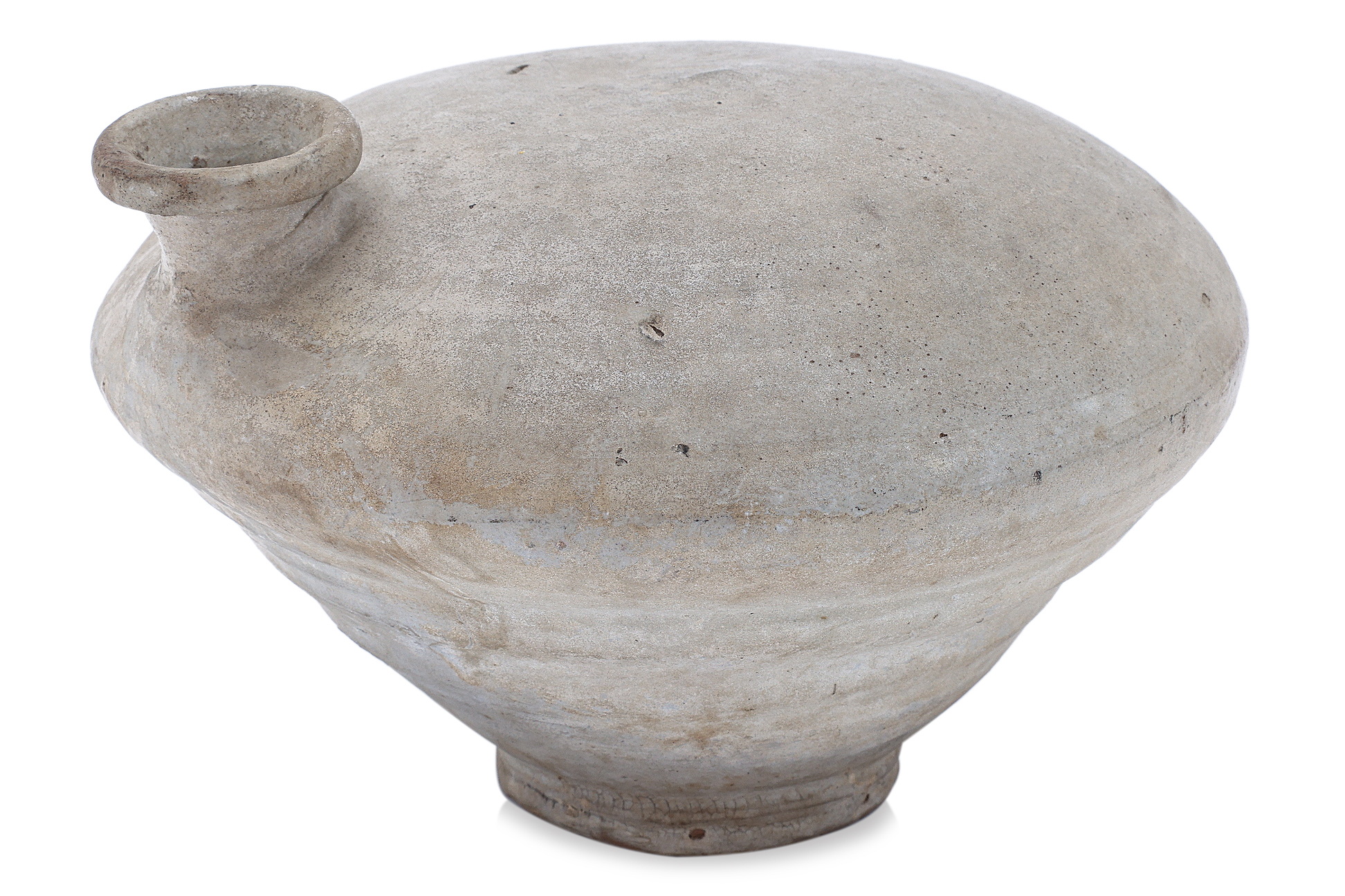 AN UNUSUAL KOREAN POTTERY VESSEL