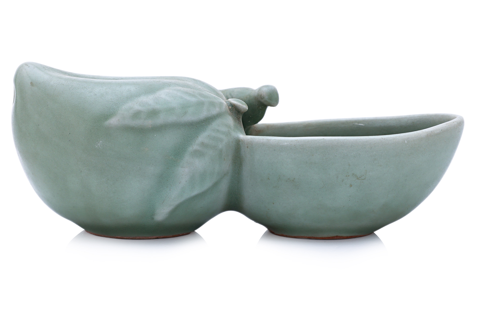 A CELADON PEACH-FORM WATER DROPPER AND WASHER - Image 3 of 12
