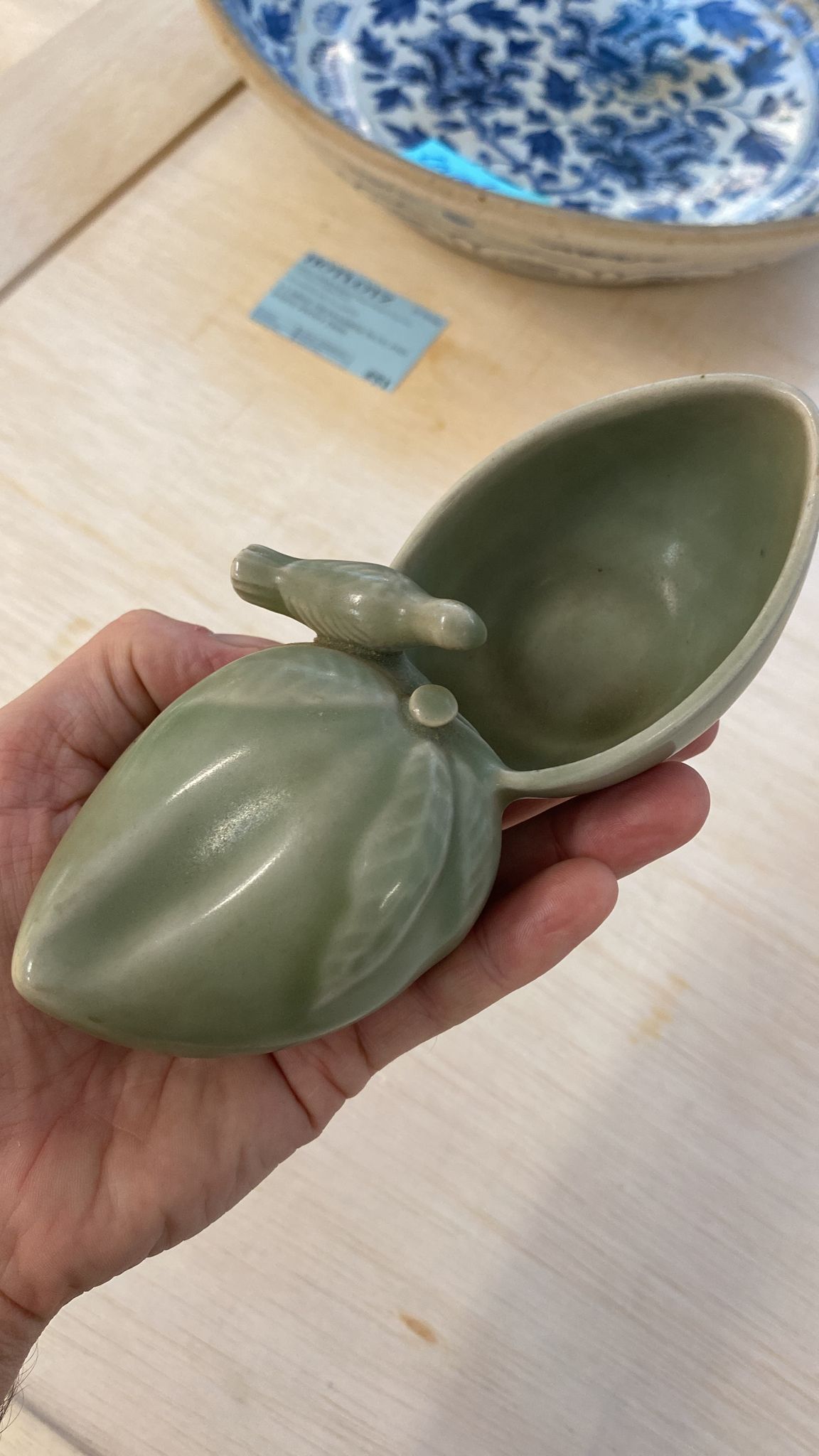 A CELADON PEACH-FORM WATER DROPPER AND WASHER - Image 8 of 12
