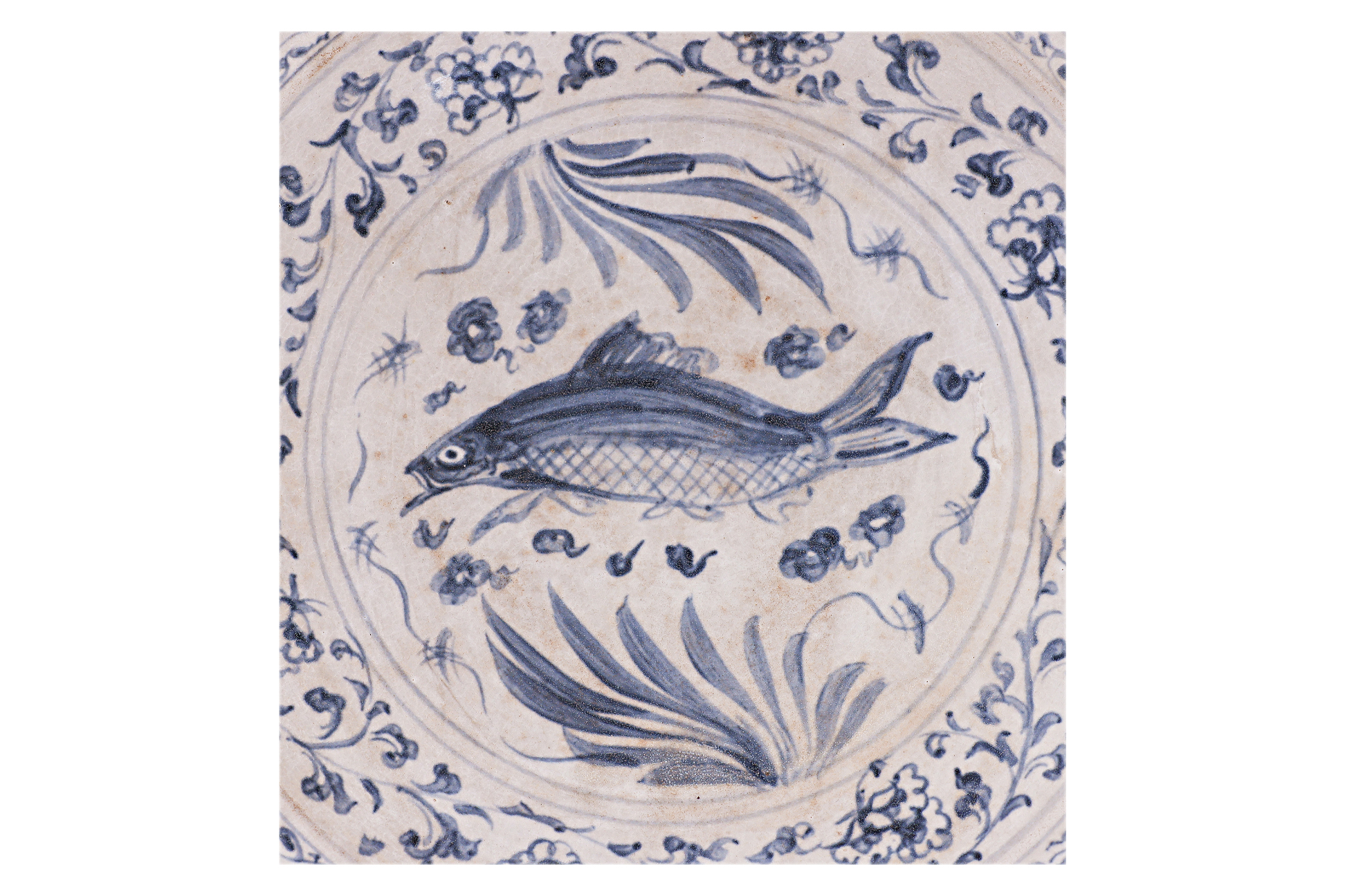 A LARGE VIETNAMESE BLUE AND WHITE CARP DISH - Image 2 of 7