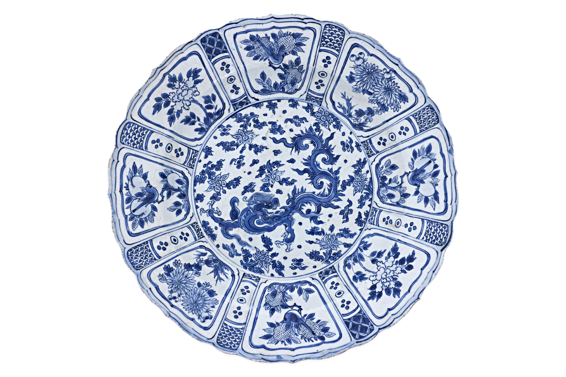 A VERY LARGE BLUE AND WHITE KRAAK DRAGON DISH
