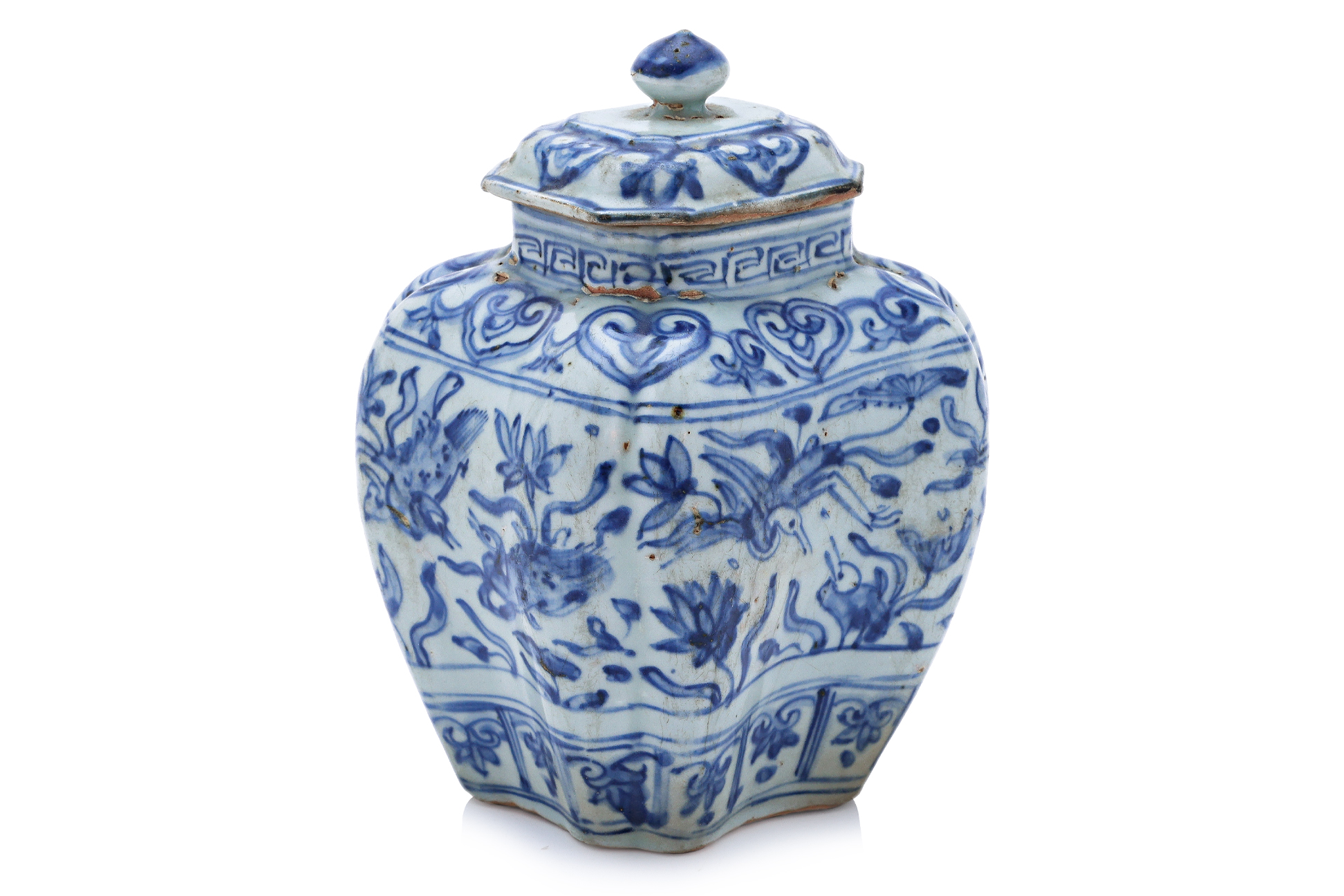 A BLUE AND WHITE PORCELAIN JAR AND COVER
