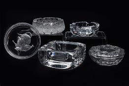A GROUP OF FIVE ASSORTED GLASS ASHTRAYS AND DISHES
