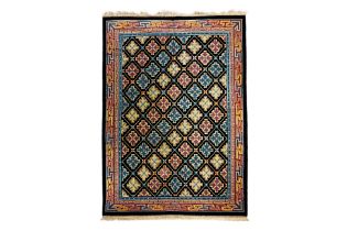 A BLACK GROUND GEOMETRIC DESIGN WOOL CARPET (300 x 200 CM)