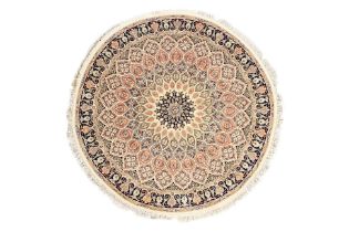 A CIRCULAR PERSIAN DESIGN WOOL CARPET (250 CM DIAM)