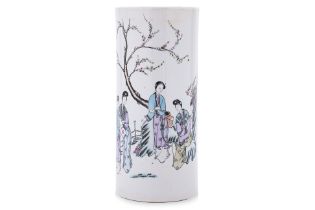 A FAMILLE ROSE CYLINDRICAL VASE