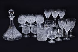 A GROUP OF ASSORTED CRYSTAL GLASSWARE