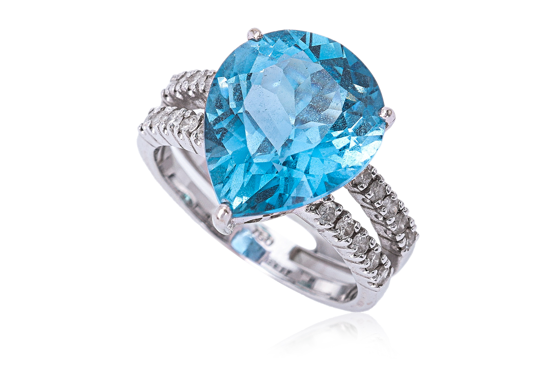 A BLUE TOPAZ AND DIAMOND RING