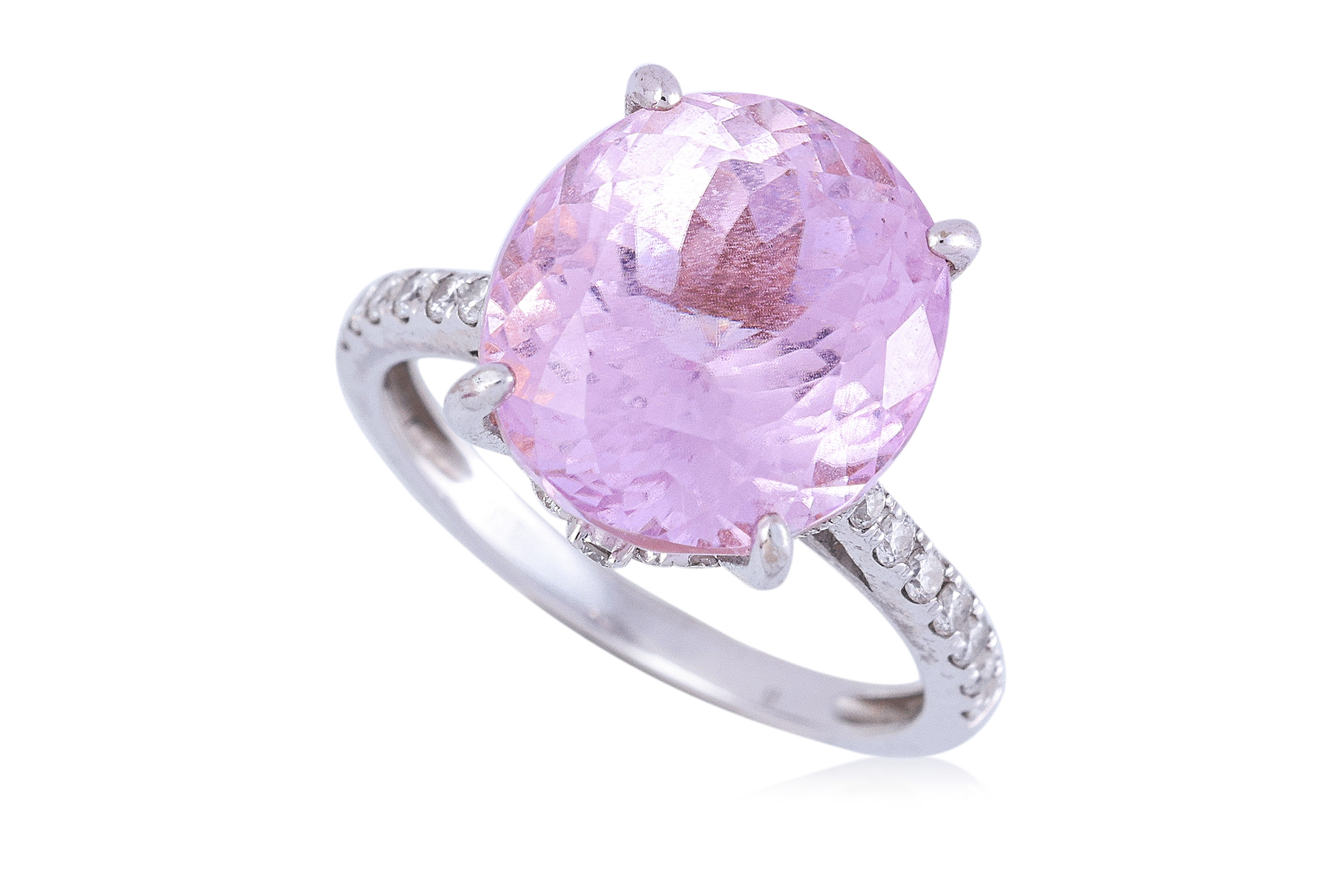 A KUNZITE AND DIAMOND RING