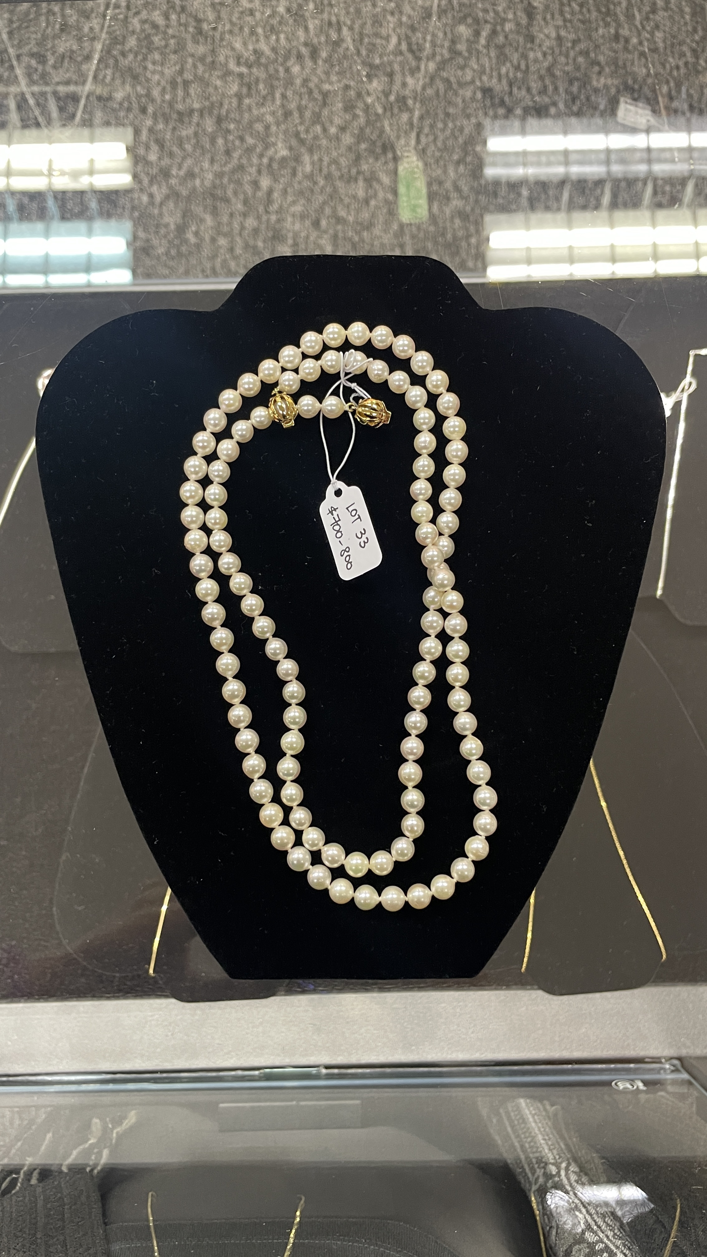 A CULTURED AKOYA PEARL STRAND WITH DETACHABLE CLASP - Image 4 of 4