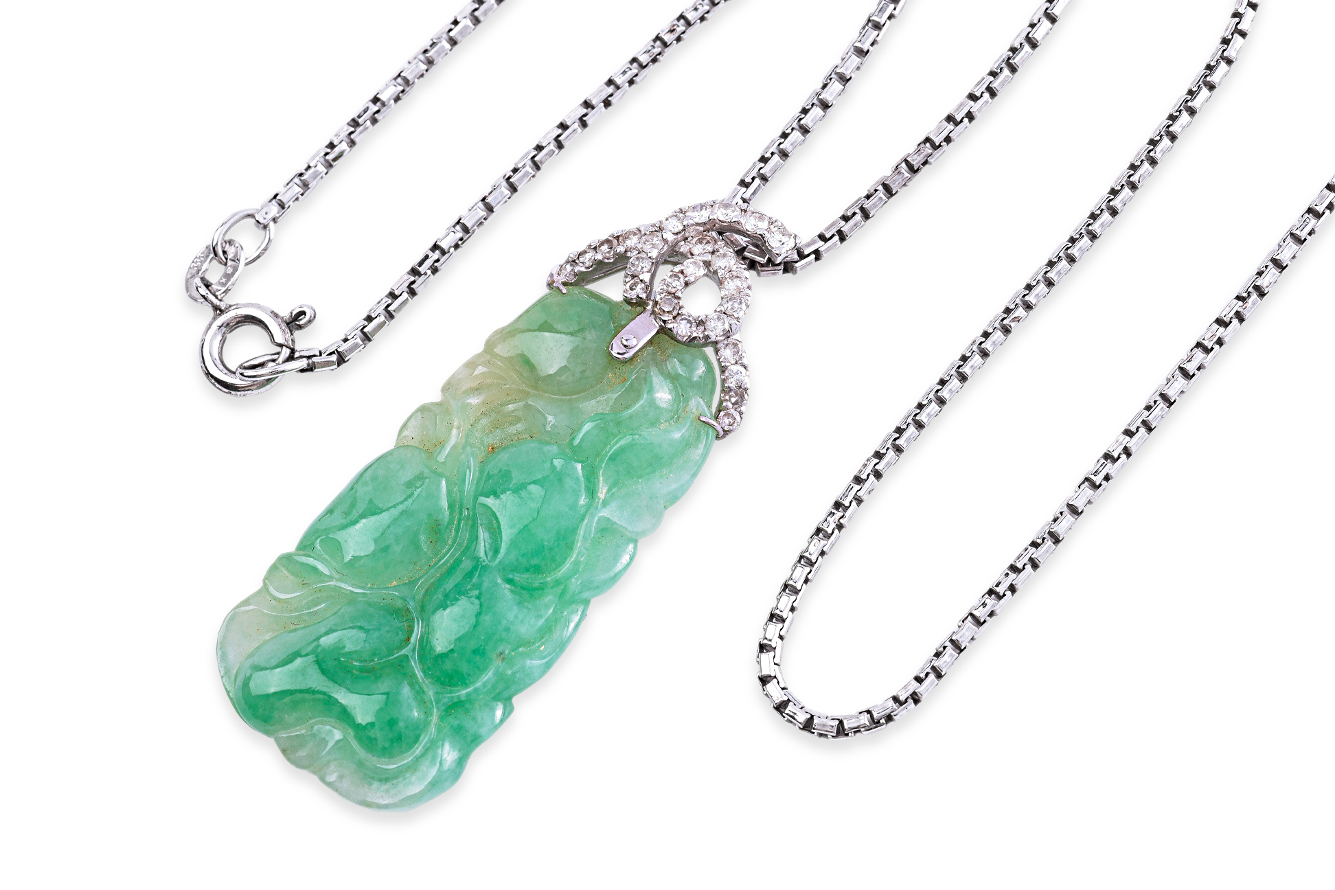 A TYPE A 'MELON' JADEITE AND DIAMOND PENDANT ON A CHAIN - Bild 2 aus 4