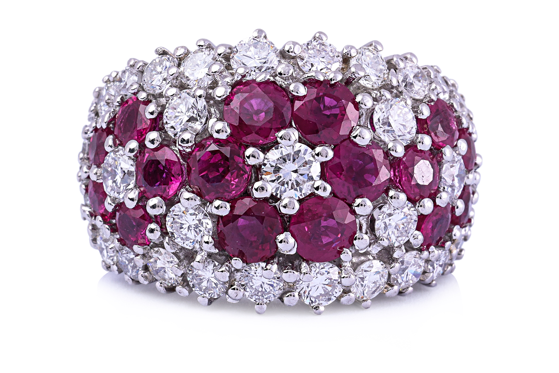A BURMESE RUBY AND DIAMOND RING - Image 2 of 4