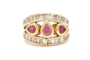 A GOLD DIAMOND AND RUBY RING
