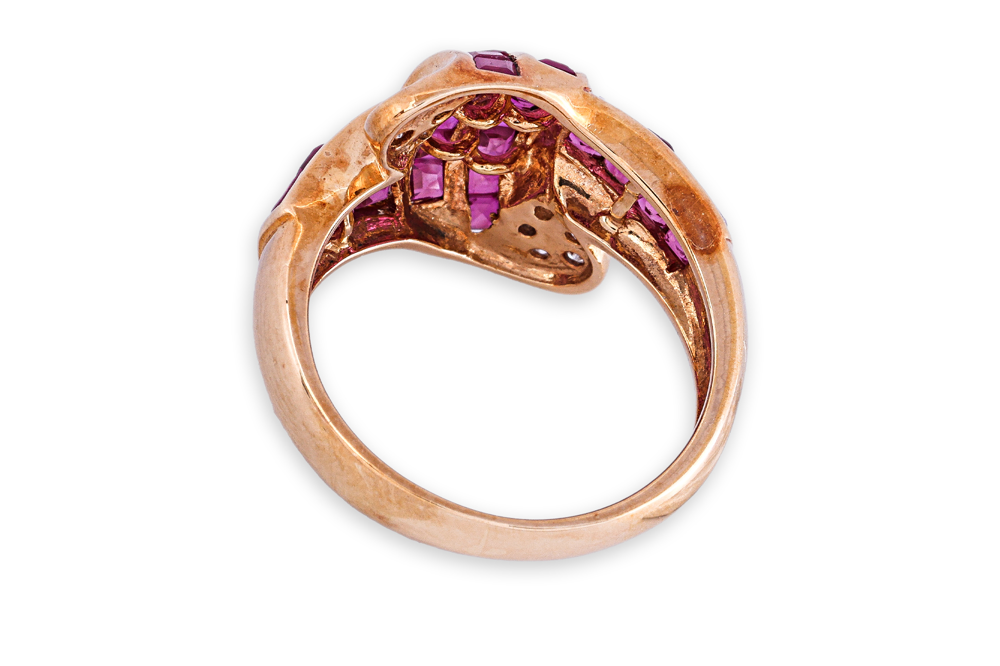 A RUBY AND DIAMOND RING - Image 2 of 4