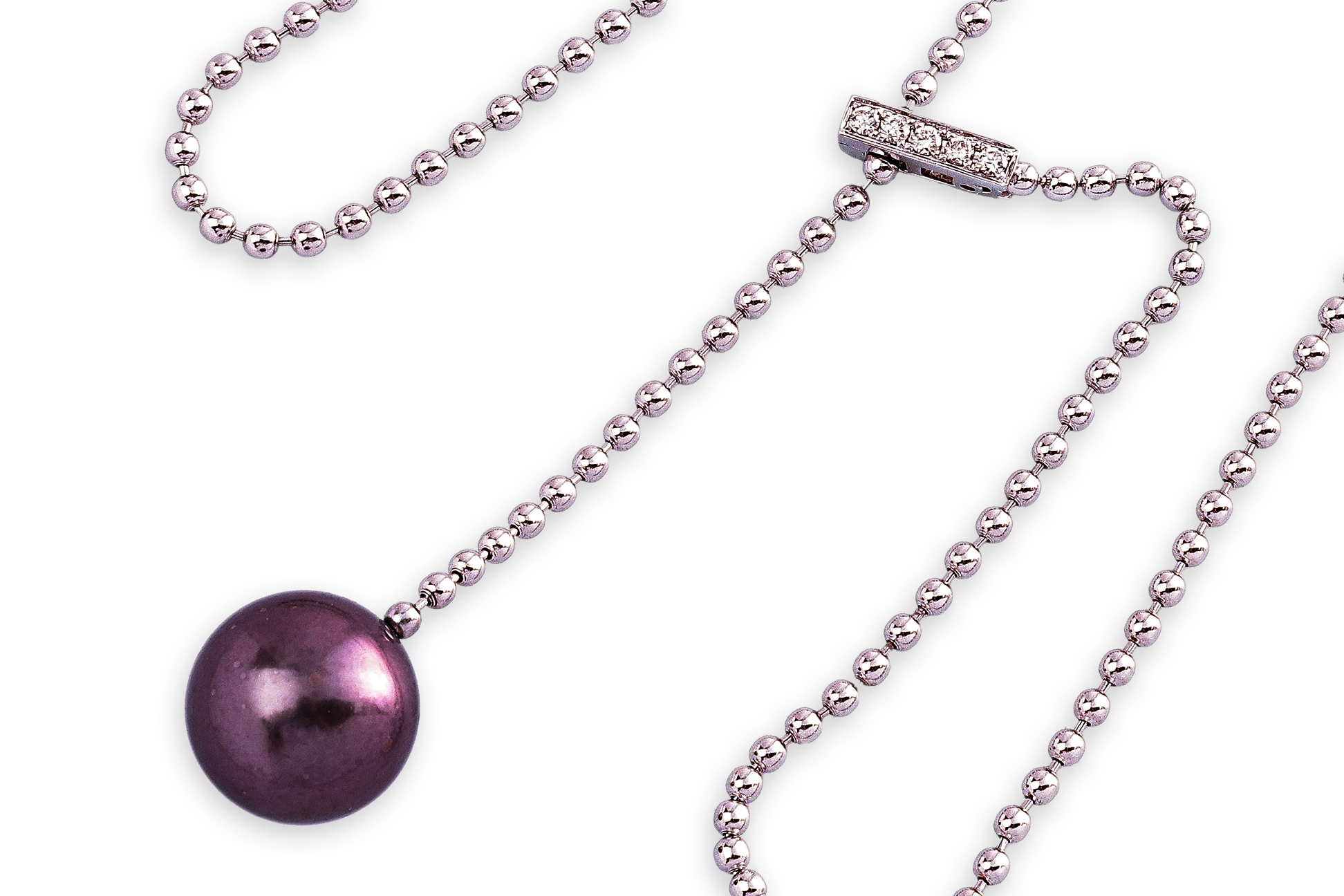 A CULTURED 'EDISON' FRESHWATER PEARL AND DIAMOND NECKLACE - Image 2 of 3