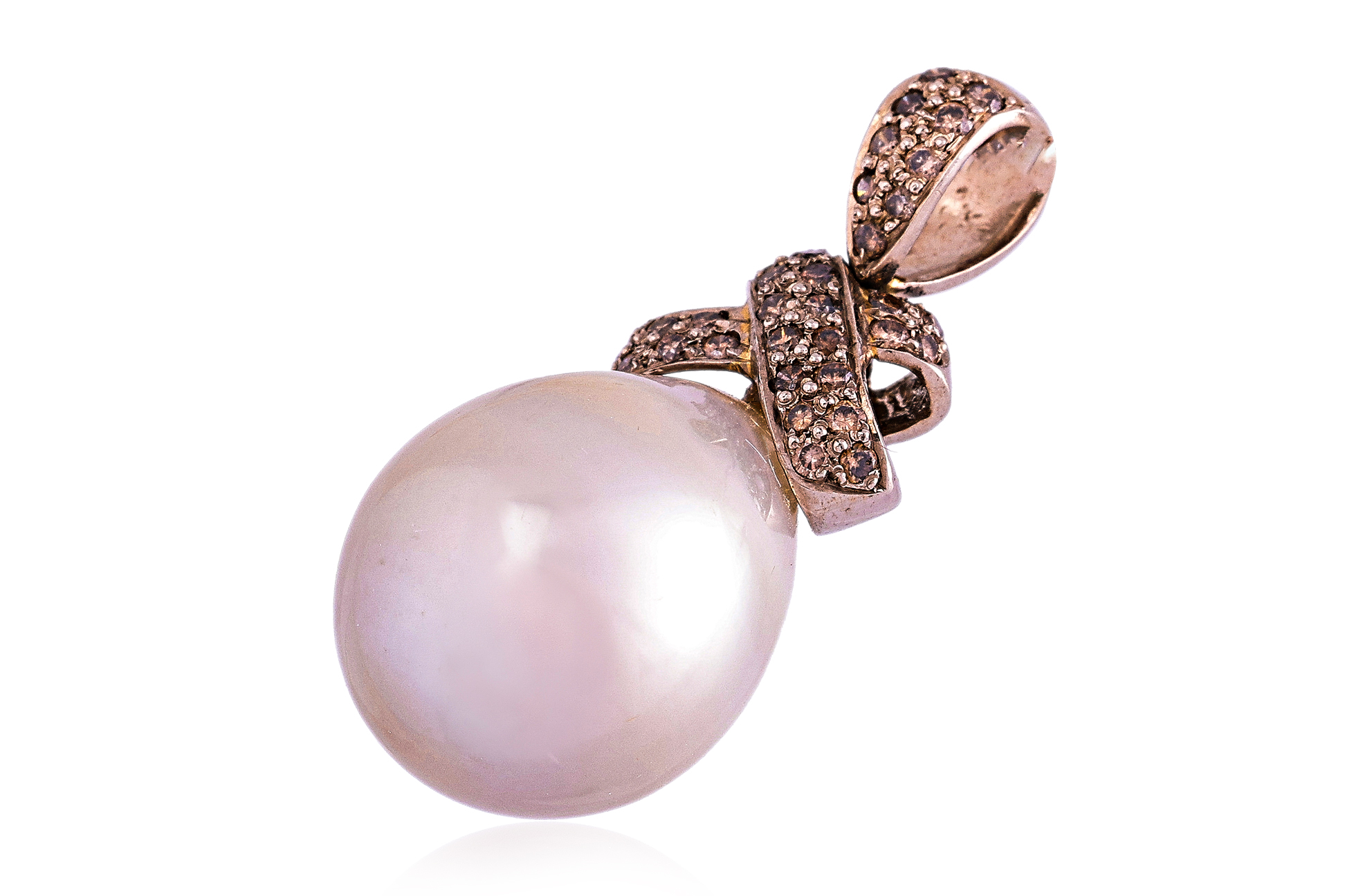 A CULTURED PEARL AND 'CHAMPAGNE' DIAMOND PENDANT - Image 2 of 2