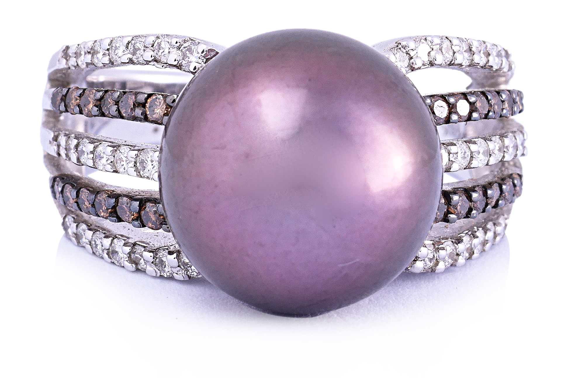 A CULTURED 'EDISON' FRESHWATER PEARL AND DIAMOND RING - Image 3 of 3