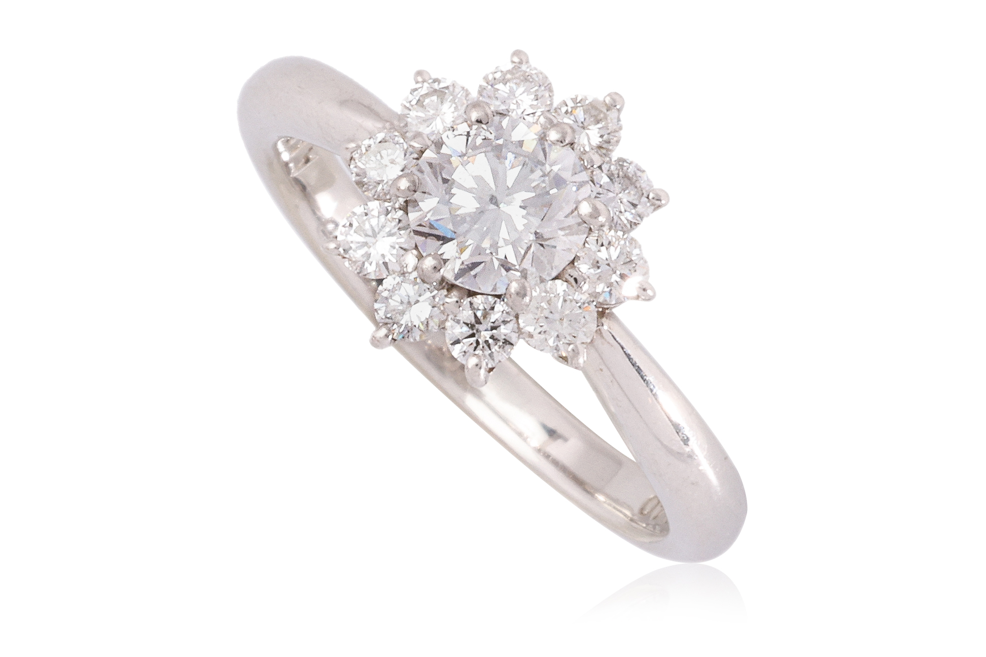 A DIAMOND CLUSTER RING