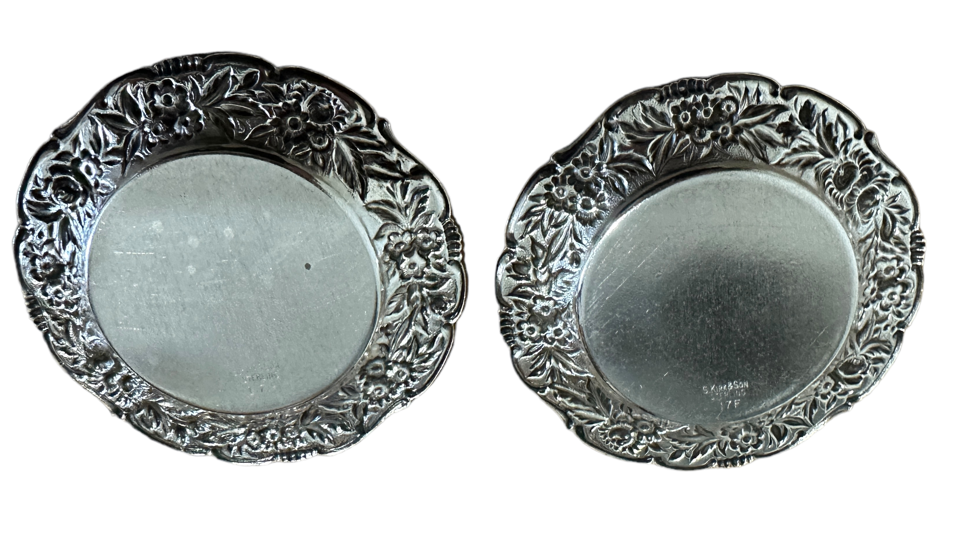 Pair of Vintage S Kirk Sterling Silver Pin Dishes - 8.2 cm diameter. - Image 3 of 4