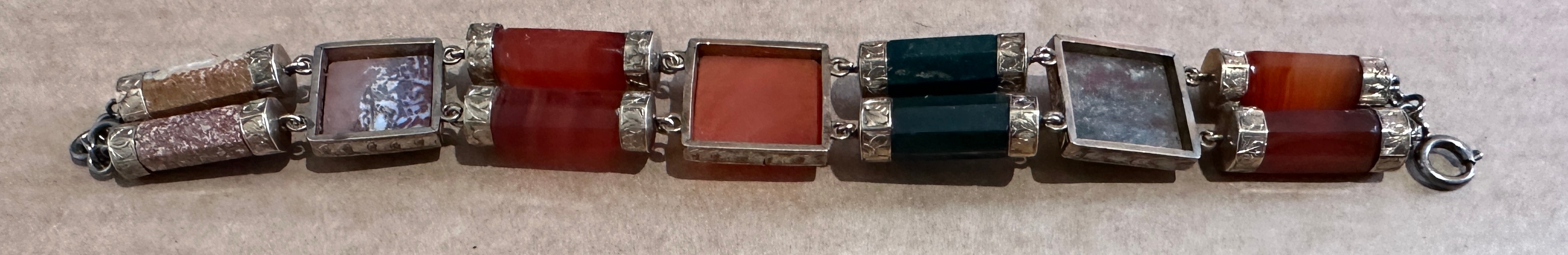 Antique/Vintage Scottish Silver and Hardstone Bracelet approx 18cm long. - Image 7 of 8