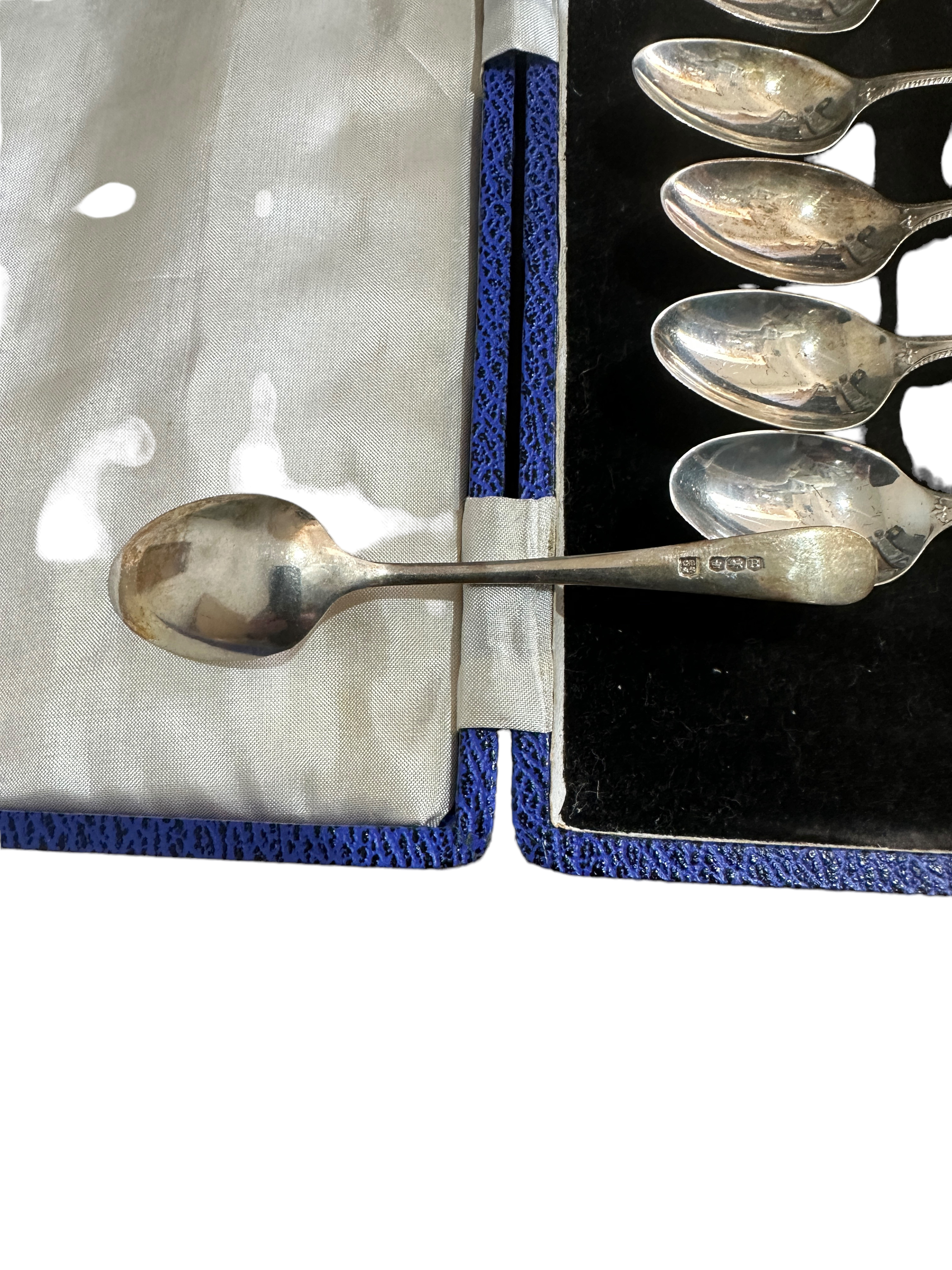 Vintage Boxed Set of Silver Teaspoons - 3 7/8" long. - Image 3 of 5