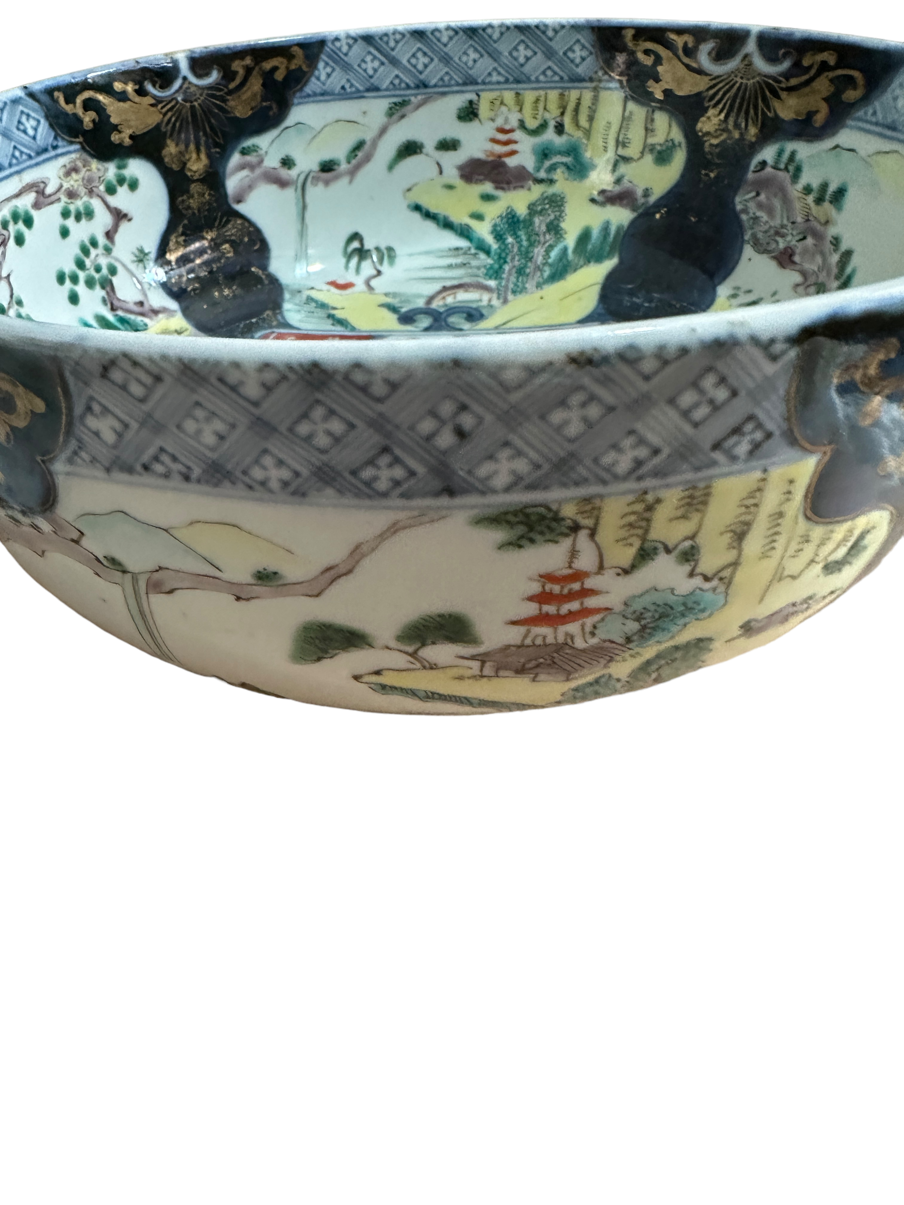 Large Antique Oriental Bowl - 25.5cm diameter and 11.5cm tall. - Image 4 of 8