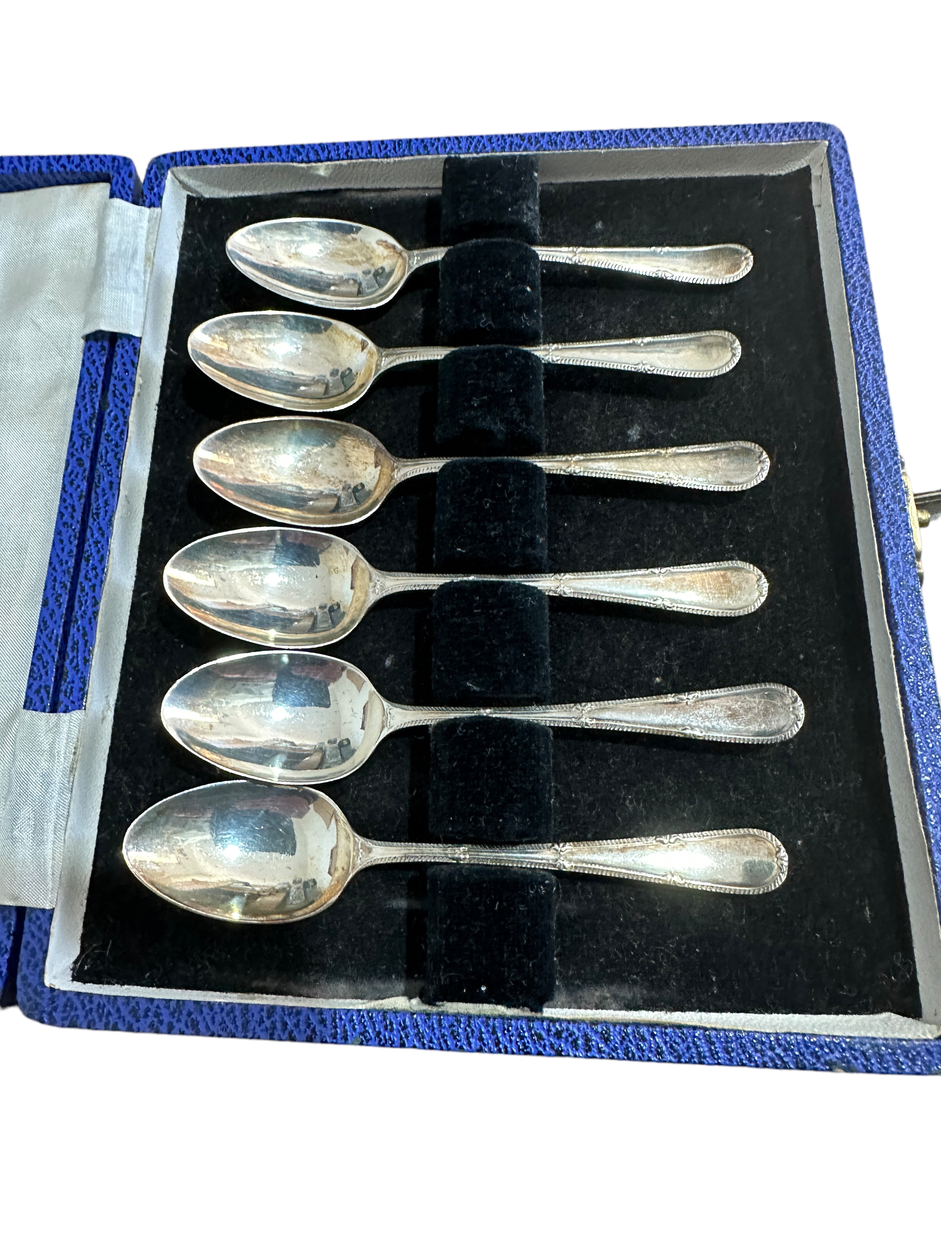 Vintage Boxed Set of Silver Teaspoons - 3 7/8" long. - Image 2 of 5