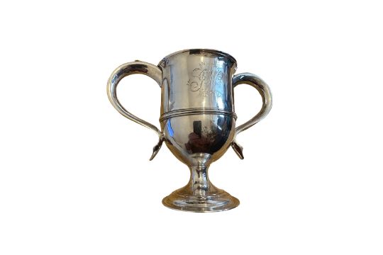 Antique Hester Bateman London Silver 1784? 2 Handled Silver Cup - 5 13/16" tall and approx 8" wide - Image 7 of 10