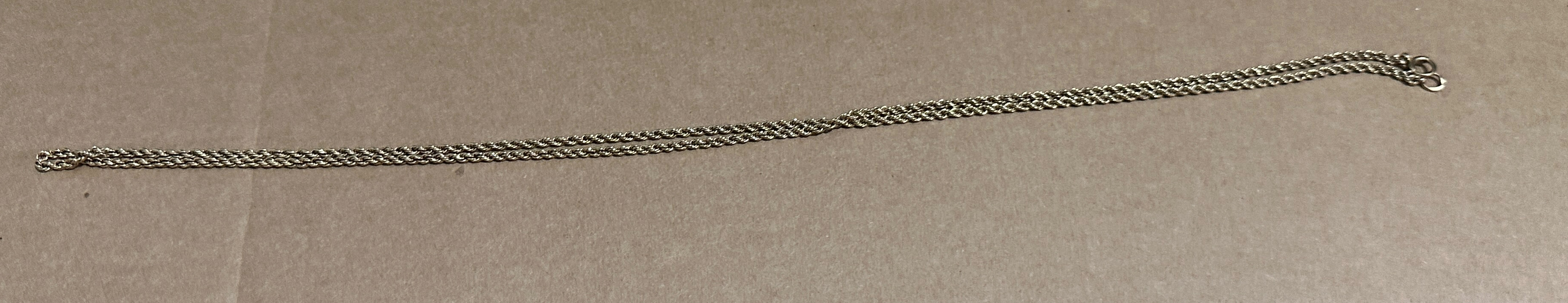 Vintage 9ct Gold Chain approx 26" long and weighing 10 grams. - Image 2 of 5