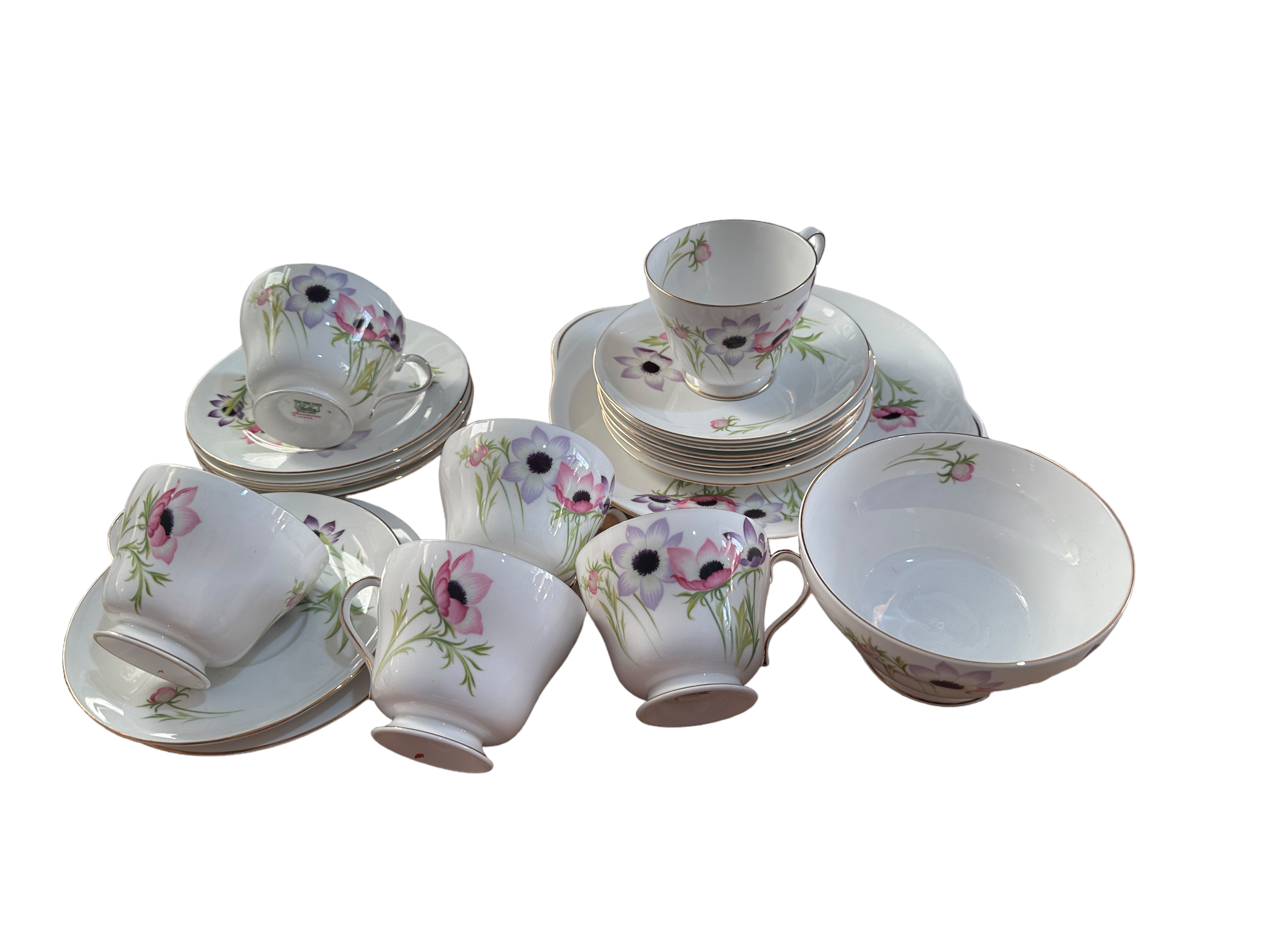 Vintage Shelley "Anemone Pattern" Teaset - 19 pieces.