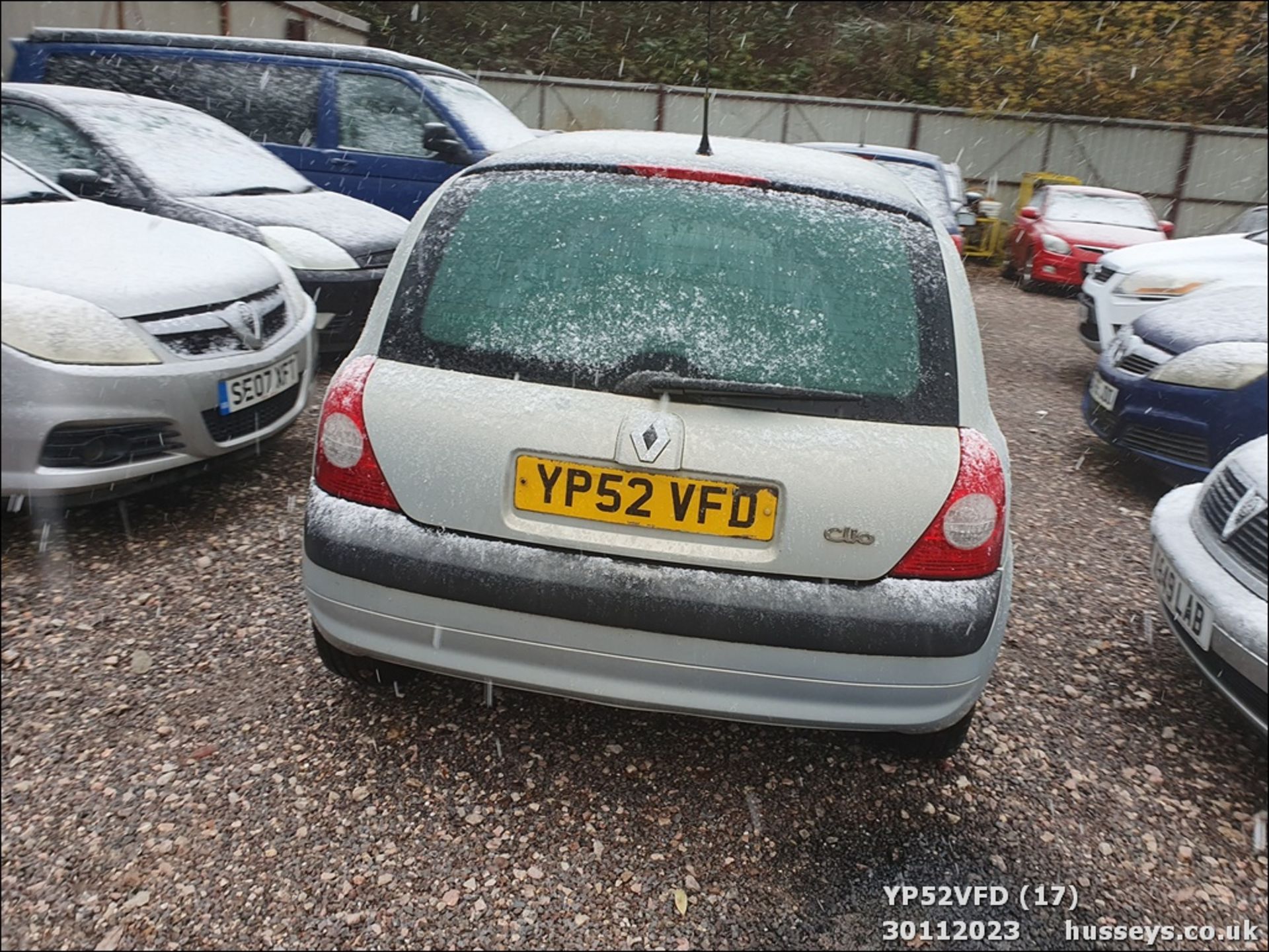 02/52 RENAULT CLIO INITIALE DCI - 1461cc 5dr Hatchback (Silver, 154k) - Image 18 of 48