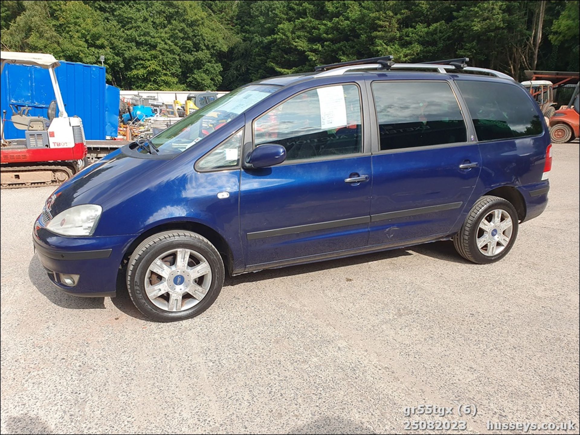 06/55 FORD GALAXY GHIA TDI - 1896cc 5dr MPV (Blue, 135k) - Image 8 of 62